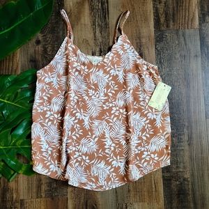 NWT🙌🏼 Sweet Wanderer Tank